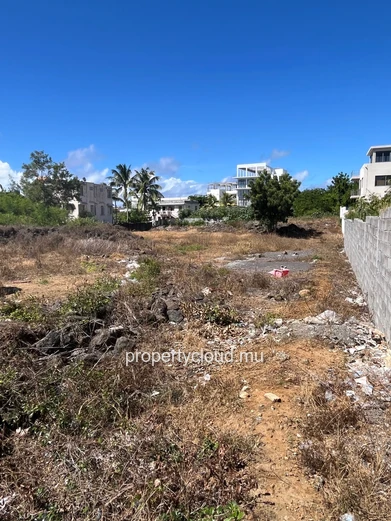 Ideal for investors, large building plot in GRAN GAUBE