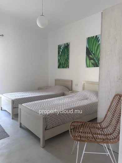 Discover this magnificent 4-bedroom villa, nestled in the heart of a private residence, a few steps from the coastal ...