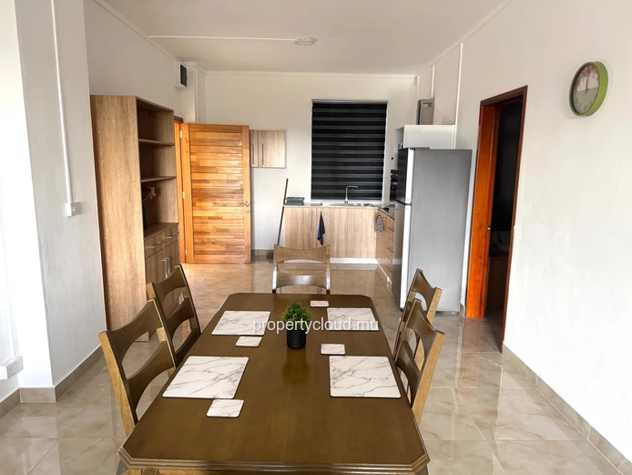 Flic en Flac for rent recent 2 bedroom apartment with swimming pool, gym, elevator and covered parking located in a s...
