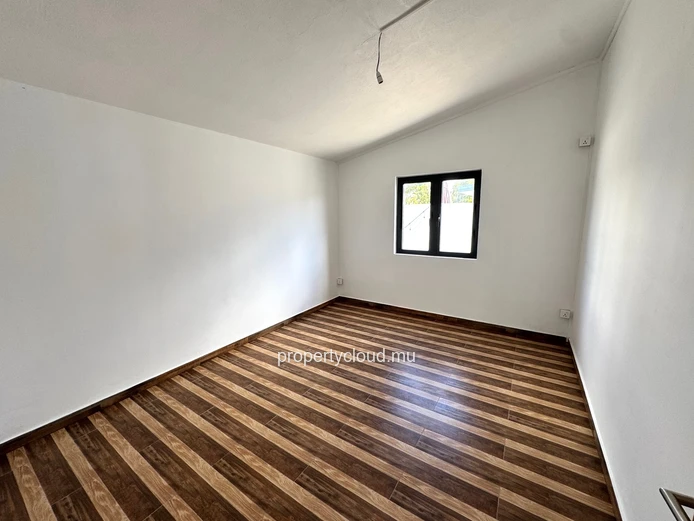 Renovated house for rent in Sodnac, Mauritius – 3 bedrooms + office, ideal location