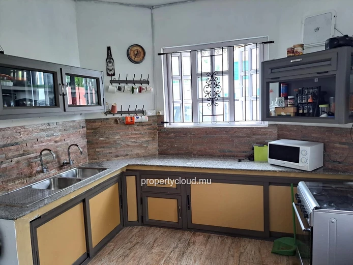 Albion – For sale: spacious 2-bedroom house in the Beerjeraz subdivision
