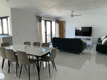 4 Bedroom Villa