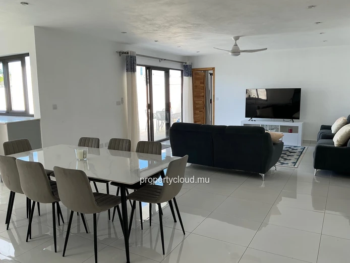 FOR RENT – Brand new villa with pool & outbuilding in Grand Baie, Mauritius