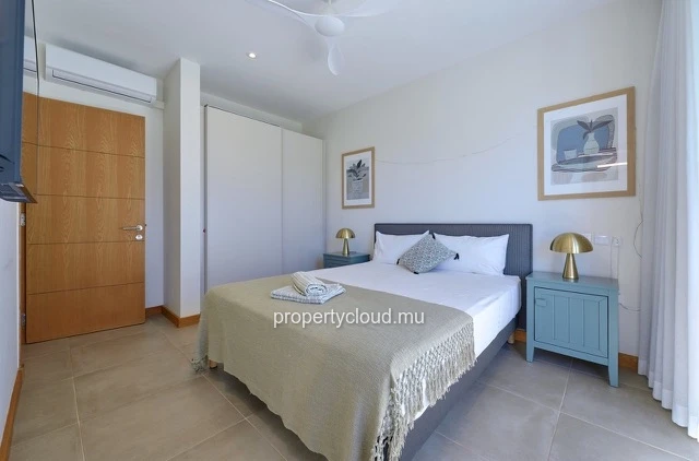 For sale: magnificent villa in a residence accessible to foreigners in Grand Baie, La Salette.
