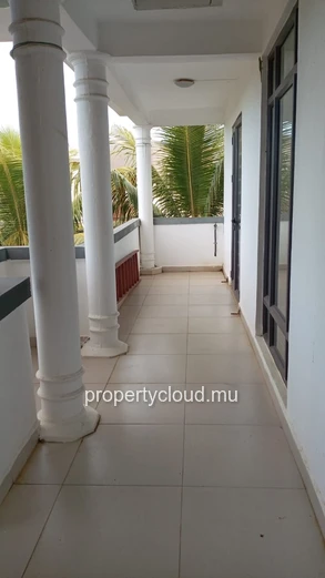 2-bedroom apartment for rent – Grand Baie, Mauritius