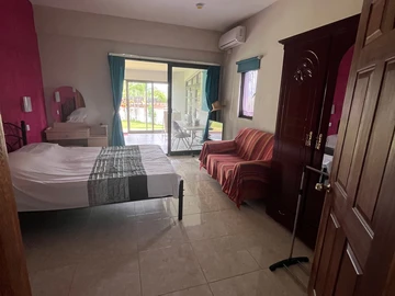 5 Bedroom Villa