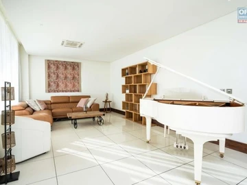 4 Bedroom Apartment