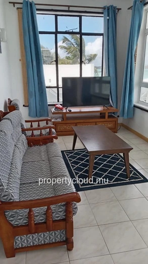 FOR RENT: Waterfront Villa / POINTE AUX CANNONIERS