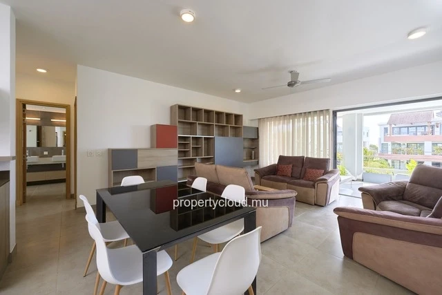 A vendre appartement de 3 chambres accessible aux étrangers à Mont Choisy.