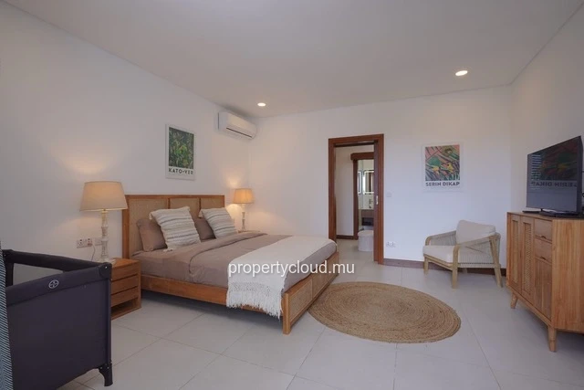 For sale: 3-bedroom apartment accessible to foreigners in Pointe aux Cannoniers.