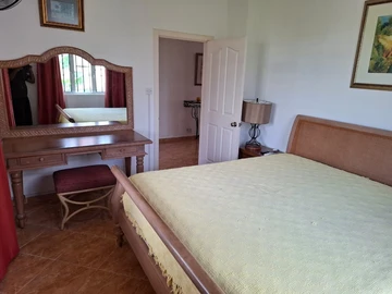 5 Bedroom Villa
