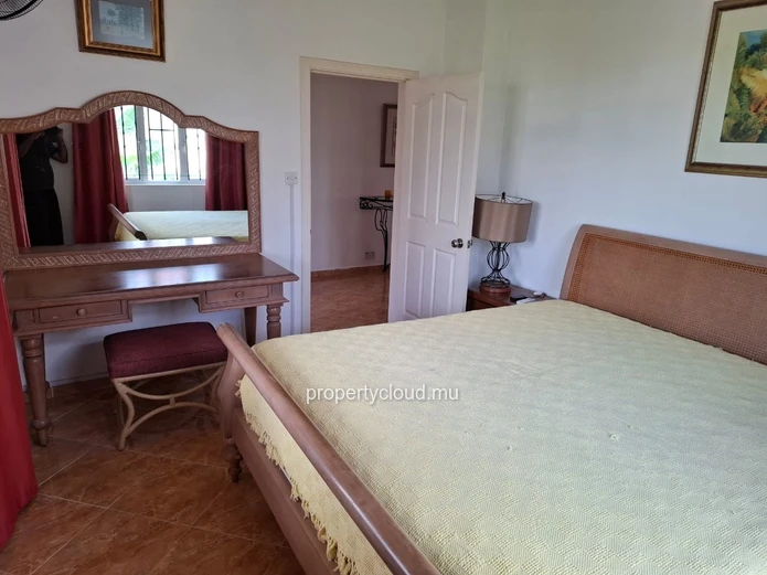 Don't miss this unique opportunity to make this villa your new home. Contact us today to arrange a viewing.
