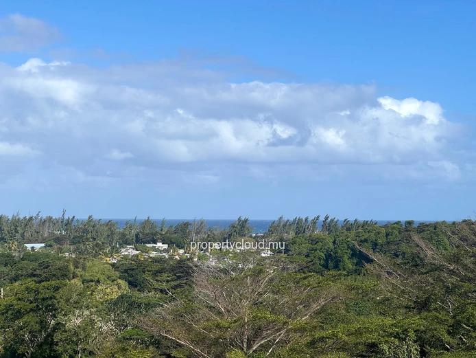 St Martin Bel Ombre – For sale: large property with panoramic view