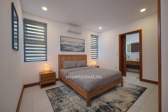 For sale: 3-bedroom apartment accessible to foreigners in Pointe aux Cannoniers.