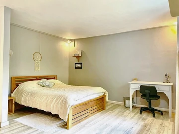 5 Bedroom Villa