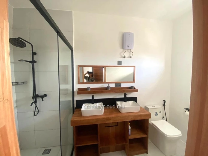 Flic en Flac – Luxury apartment for rent (3 air-conditioned bedrooms)