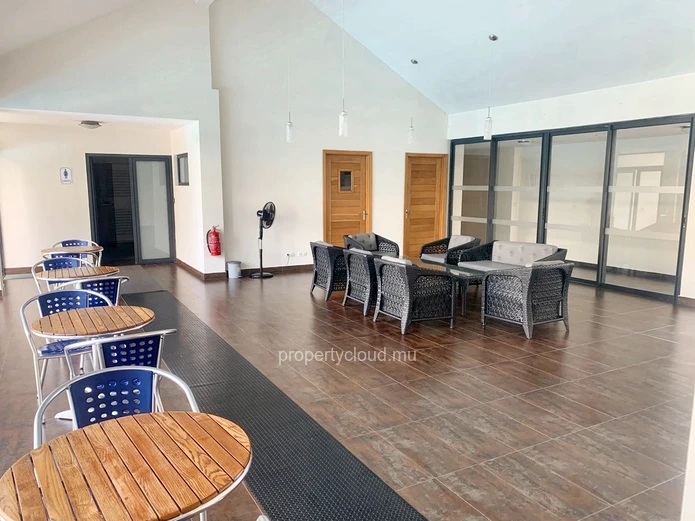 Sodnac à vendre penthouse 4 chambres situé dans une résidence sécurisée avec piscine salle de sport, sauna, hammam et...