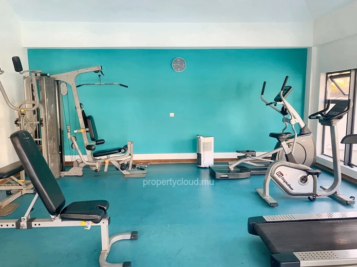 Sodnac à vendre penthouse 4 chambres situé dans une résidence sécurisée avec piscine salle de sport, sauna, hammam et...