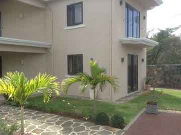 6 Bedroom Villa