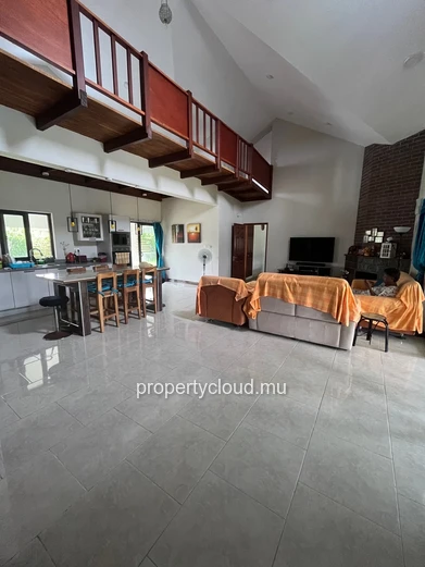 Splendid Family Villa - Domaine Piton - 295m² on 1197m² of land Your haven of peace awaits you at Domaine Piton!
