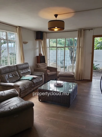 POINTE AUX CANNONIERS - Family home with separate apartment – Quiet neighborhood, close to the beach