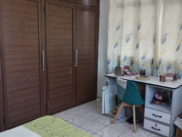 5 Bedroom Villa