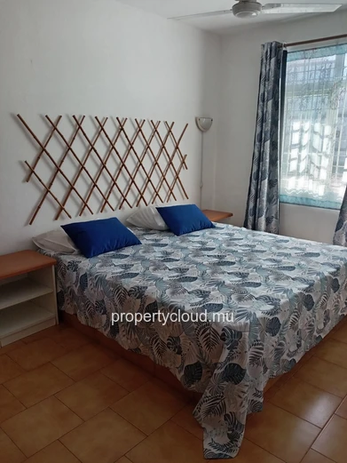 Your Private Oasis: Large Apartment with Pool and Garden Near Pereybere/Grand Baie