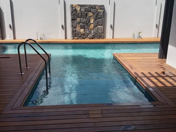 6 Bedroom Villa