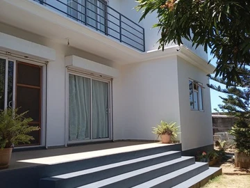 5 Bedroom Villa