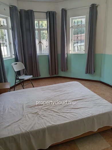 For rent: Apartment in a villa 2 minutes walk from Mont Choisy Beach