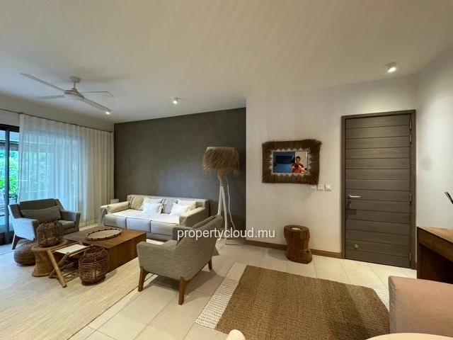 For sale: 3-bedroom ground-floor apartment accessible to foreigners in Mont Choisy.