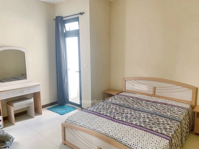 Sodnac à vendre penthouse 4 chambres situé dans une résidence sécurisée avec piscine salle de sport, sauna, hammam et...