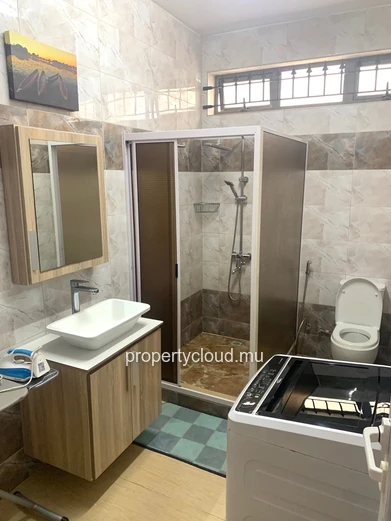 Flic en Flac - 3 bedroom apartment for rent, located on the ground floor in a quiet area.