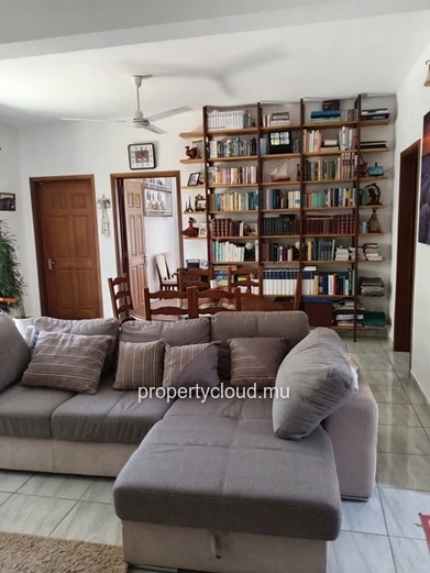 Large and beautiful family villa for sale – Grand Gaube