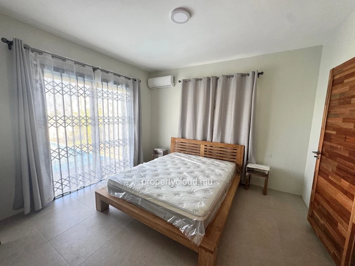Flic-en-Flac – For sale: New 4-bedroom villa with swimming pool