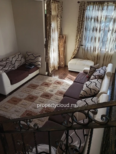 Superb 5 bedroom family home, located in Triolet.