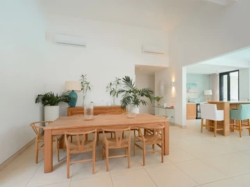 4 Bedroom Villa