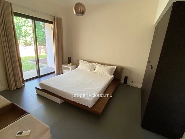 For sale: magnificent villa in a residence accessible to foreigners in Pereybere.