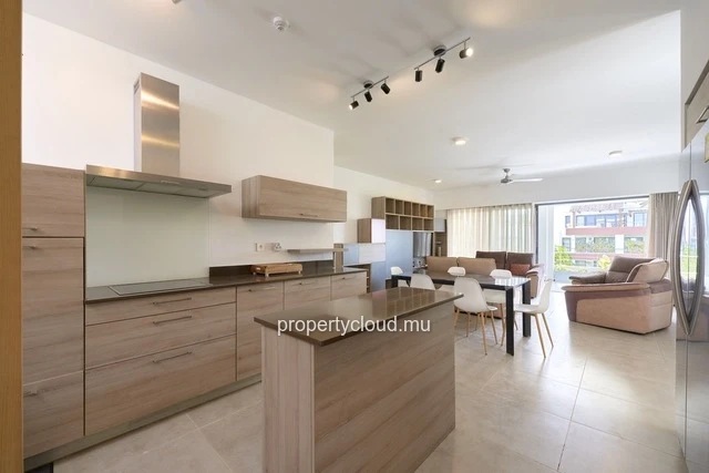 A vendre appartement de 3 chambres accessible aux étrangers à Mont Choisy.