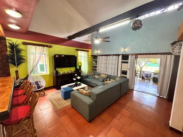 7 Bedroom Villa