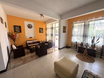 7 Bedroom Villa