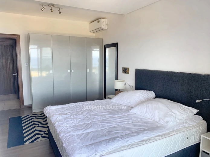 Tamarin à vendre  et accessible aux étrangers, appartement de luxe 3 chambres avec une petite piscine privée, garage ...