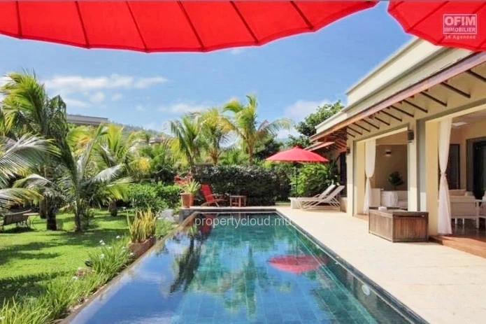 Black River sales of a luxury IRS villa accessible to foreigners 3 bedrooms of 345M2 and on 2207m2 of land.