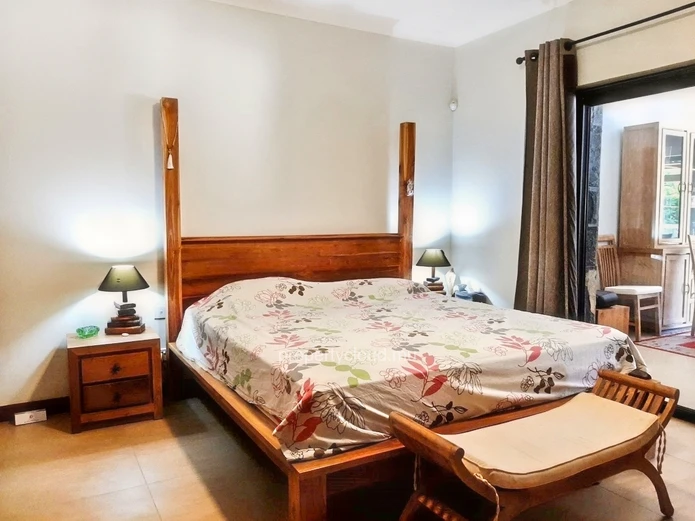 Black River for sale comfortable 4 bedroom villa, located in a secure residential area.