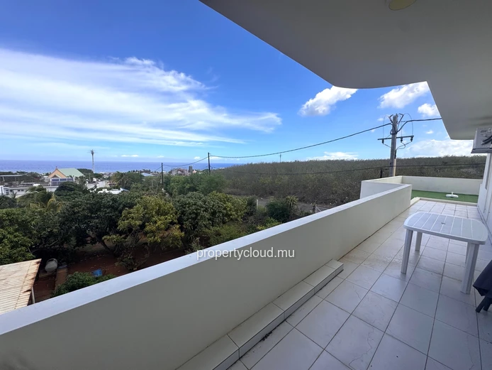  For rent in Flic en Flac – Superb modern 3-bedroom apartment