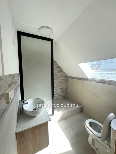 Flic en Flac for rent 4 bedroom penthouse with stunning views in Flic en Flac