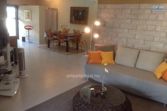 Large new villa of 2990p2 including 6 bedrooms in Calodyne