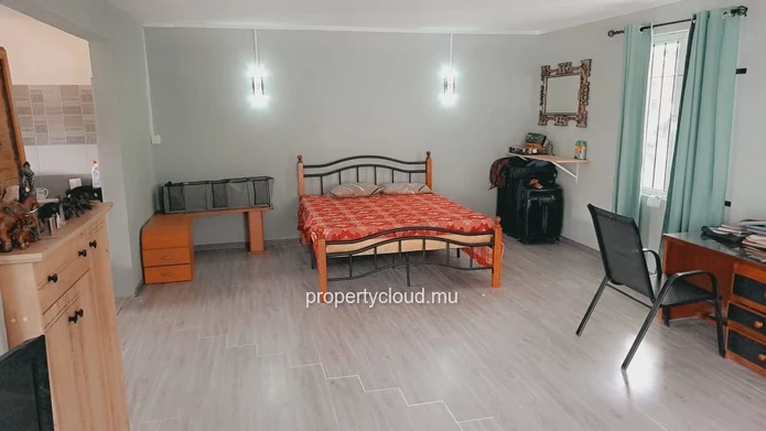 Albion – For sale: spacious 2-bedroom house in the Beerjeraz subdivision