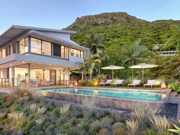 4 Bedroom Villa