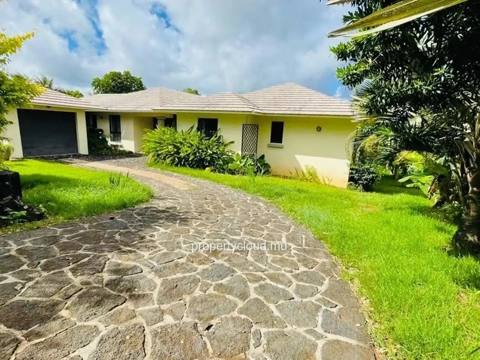 Exceptional Villa for Sale – Hill Side 1 Estate, Belle Vue